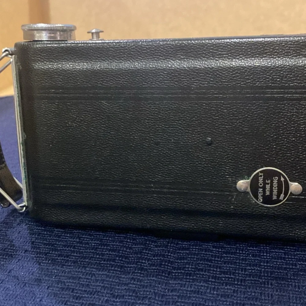 Vintage Kodak Vigilant Junior Six-20 Folding Camera